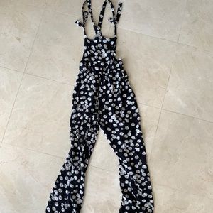 Daisy overalls